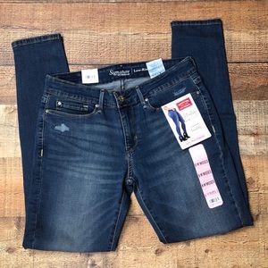 Signature by Levi Strauss Low Rise Jegging